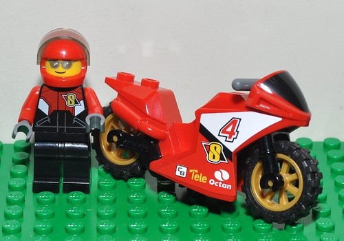 Lego minifigura pilota moto