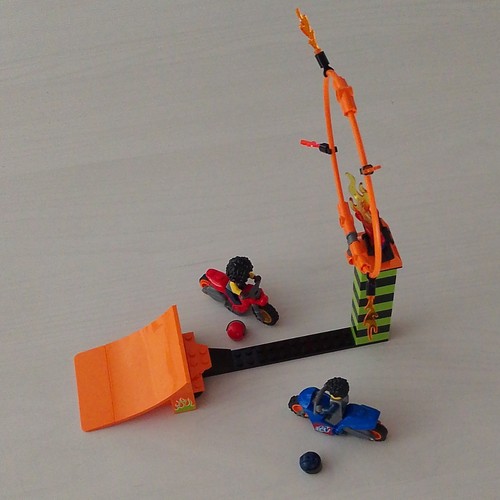 Lego city 60299 set - lego, acrobazie